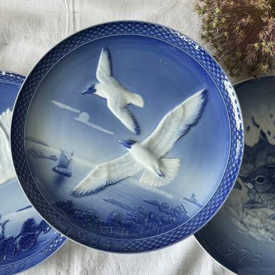 Тарелка декоративная Чайки 1984 г Hutchenreuther Германия
