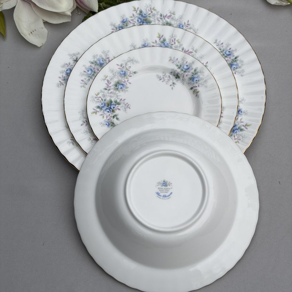 Тарелка Royal Albert Blue Blossom 21 cм Англия
