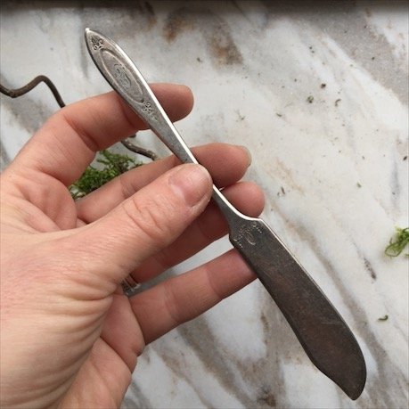 Нож для намазывания с гравировкой на ручке, Швеция