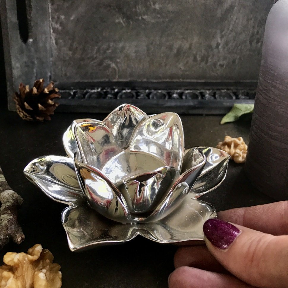 Подсвечник для греющей свечи Кувшинка
