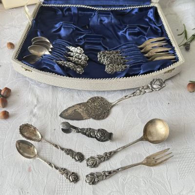 Набор десертных приборов Хильдесхаймская роза серебрение 