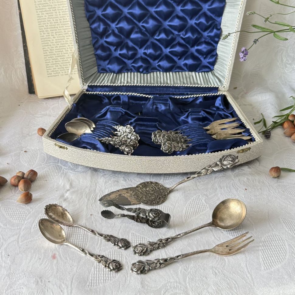 Набор десертных приборов Хильдесхаймская роза серебрение 