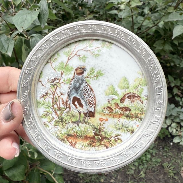 Блюдце подставка Vohenstrauss Куропатка 10 см олово Германия