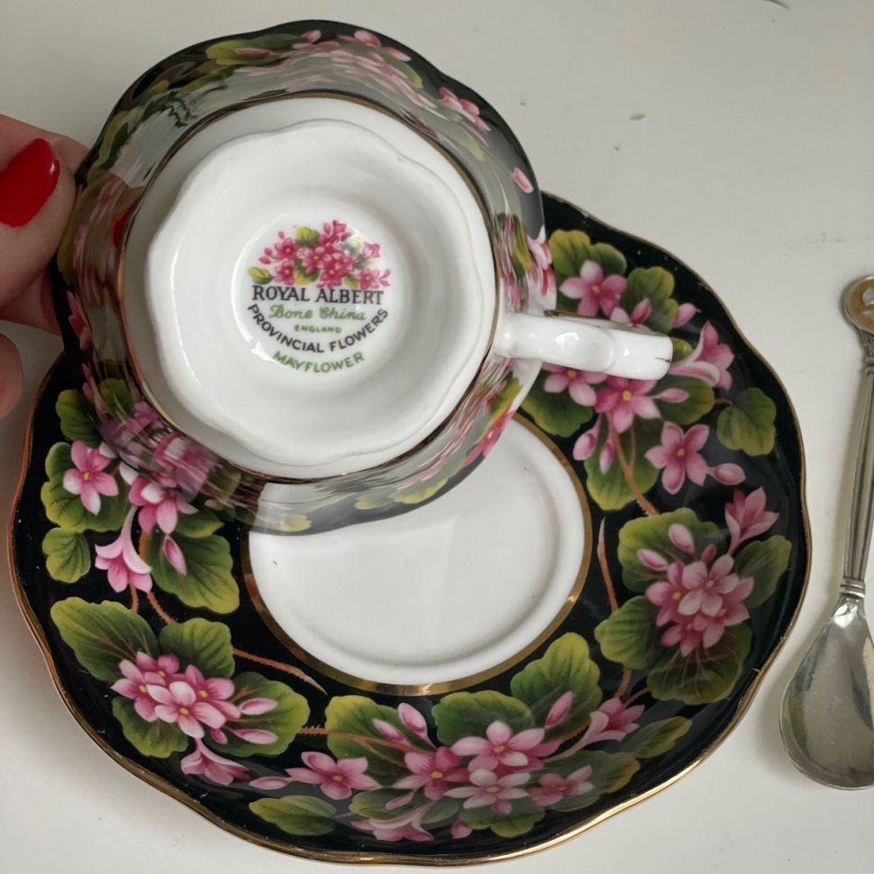 Чайная пара черный Royal Albert Provincial Flowers Mayflower 200 мл Англия