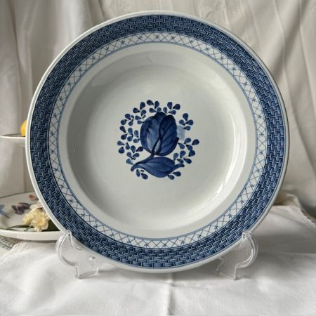Тарелка Royal Copenhagen Тюльпан 25 см Дания