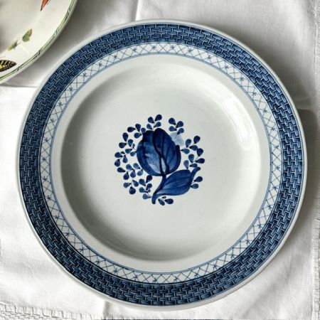 Тарелка Royal Copenhagen Тюльпан 25 см Дания