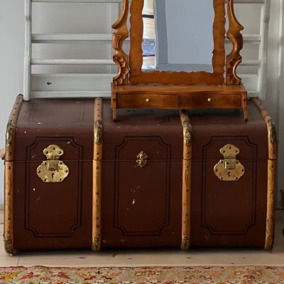 Сундук большой 89х53х45 см дерево латунь пластик