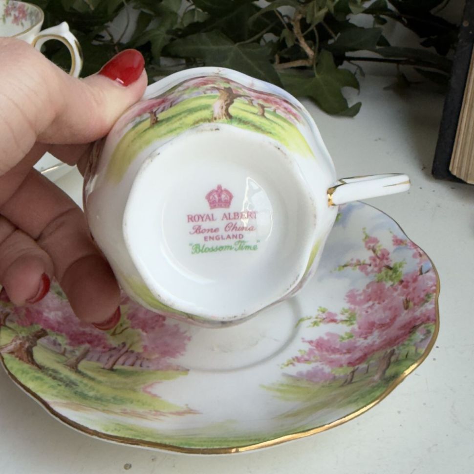 Чайная пара Royal Albert Blossom Time 200 мл 1950-е гг. Англия 