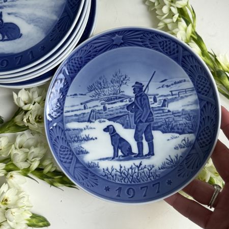 Тарелка ежегодная 1977 Royal Copenhagen Дания