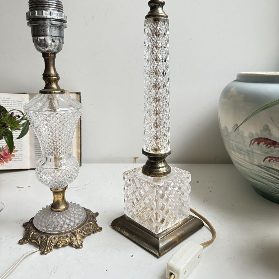 Лампа настольная на квадратном основании 35 см латунь хрусталь