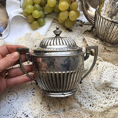 Сахарница с крышкой мельхиор серебрение Англия