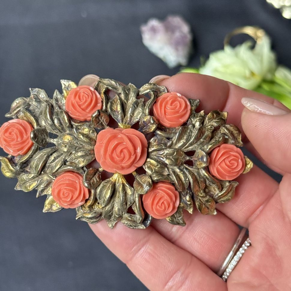 Брошь Розы 9 см латунь коралл