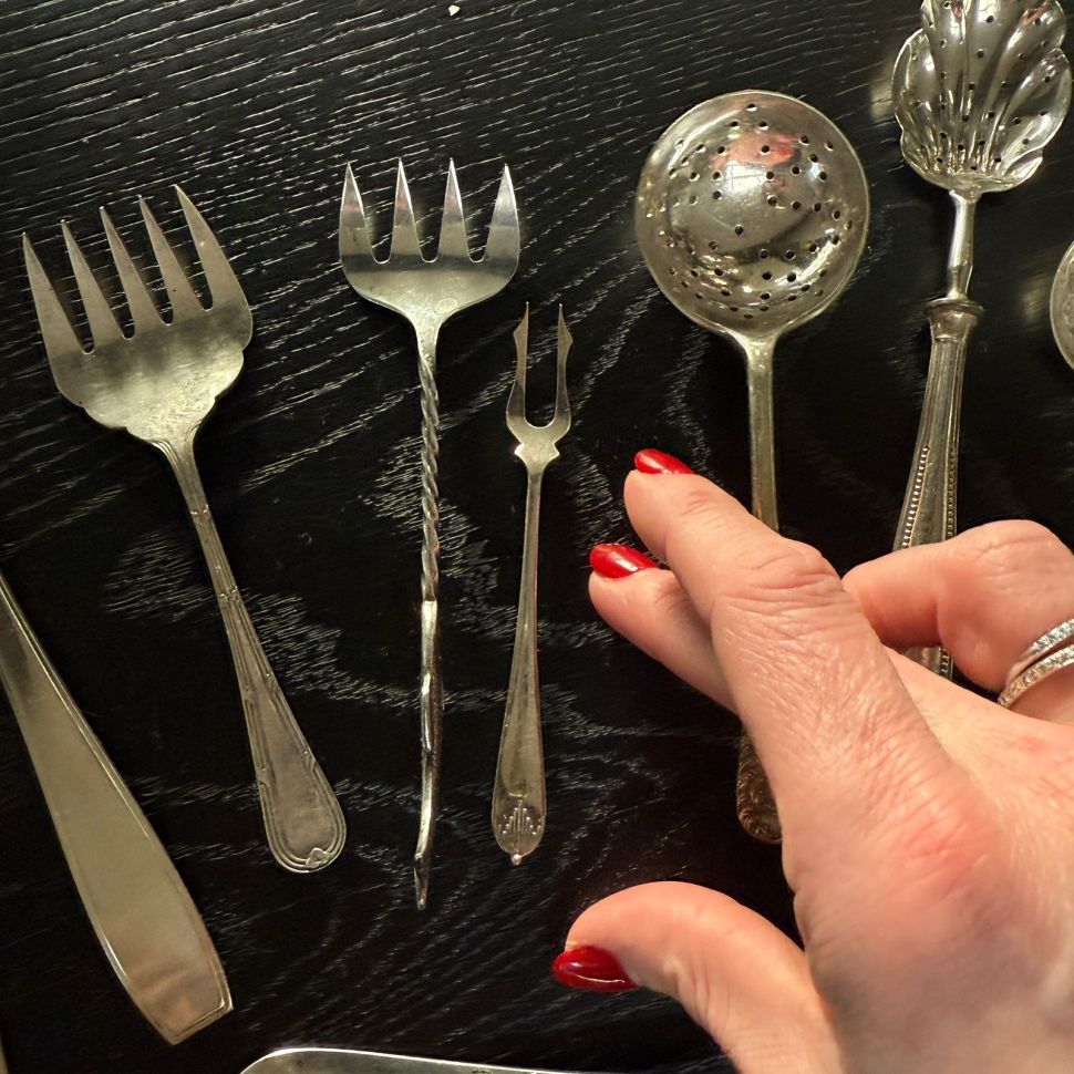 Вилка двузубец для закусок 11 см мельхиор