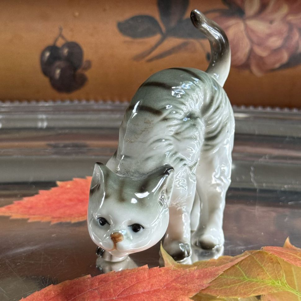 Статуэтка Серый Кот 10 см фарфор Франция