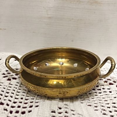 Миска латунная с отверстиями и ручками