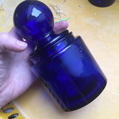 Аптечная банка синяя