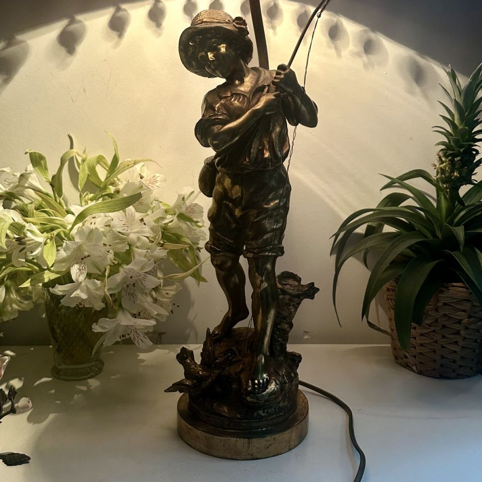 Скульптура Маленький рыбак Моро Moreau Франция 19 век бронза настольная лампа
