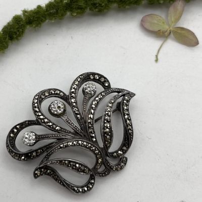 Брошь Цветок 5 см серебро фианиты Германия