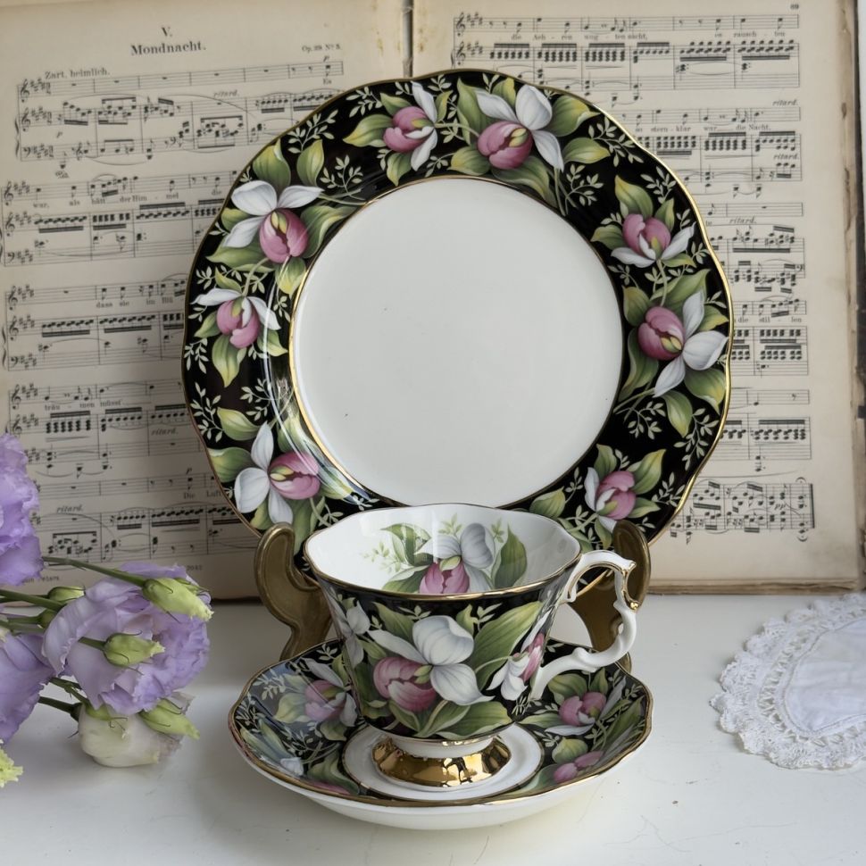 Чайное трио черный Royal Albert Provincial Flowers Ladys Slipper 200 мл Англия