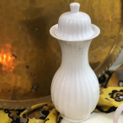 Ваза с крышкой 35 см.