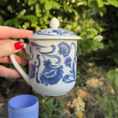 Кружка с крышкой Синий узор 350 мл Германия