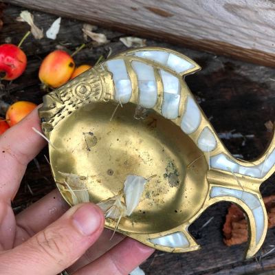 Перельница 12 см Рыбка латунь перламутр