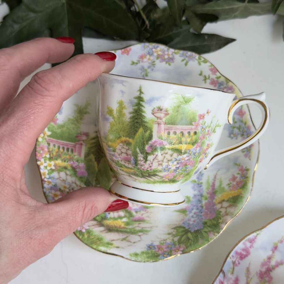 Чайная пара Royal Albert Kentish Rockery 190 мл 1940-е гг. Англия