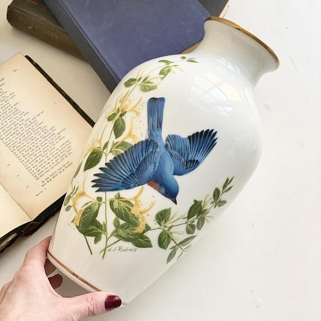 Ваза Franklin Mint 1985 The Bluebirds of summer