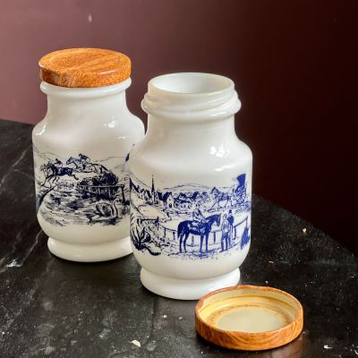 Банка 12 см Milk Glass с крышкой