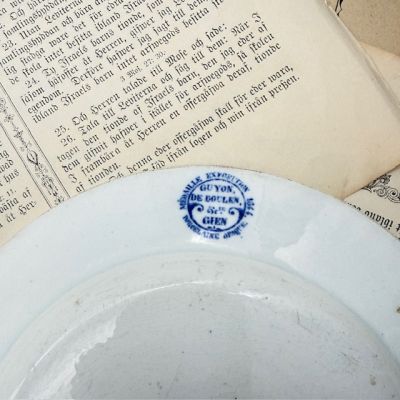 Тарелка Gien Les Jours de Guignon Порыв ветра 20 см Франция 