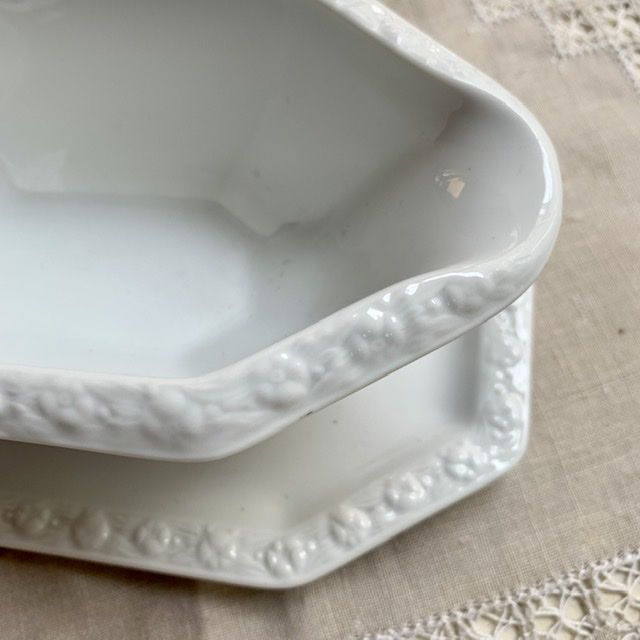 Соусник на блюде Rosenthal Maria Classic Rose белый 400 мл Германия