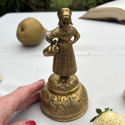 Колокольчик вызывной Sanctus Bell Lady 16 см бронза Бельгия