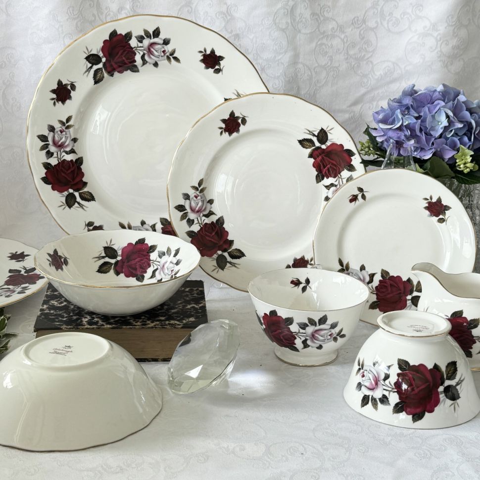 Блюдо тарелка Colclough Ridgway Amoretta 1950 гг 25 см Англия