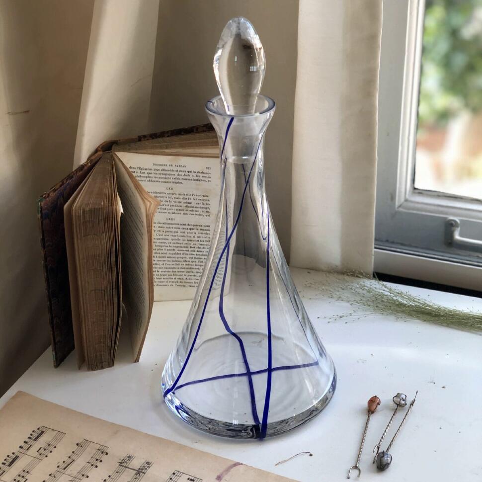 Графин с синей полосой 1000 мл стекло