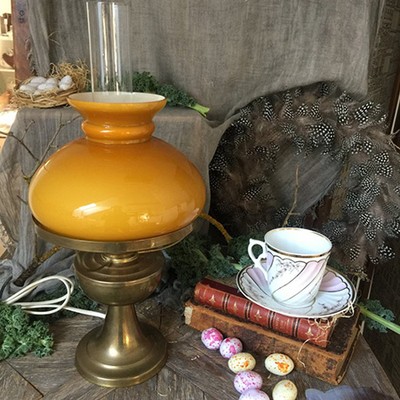 Настольная лампа Желтая