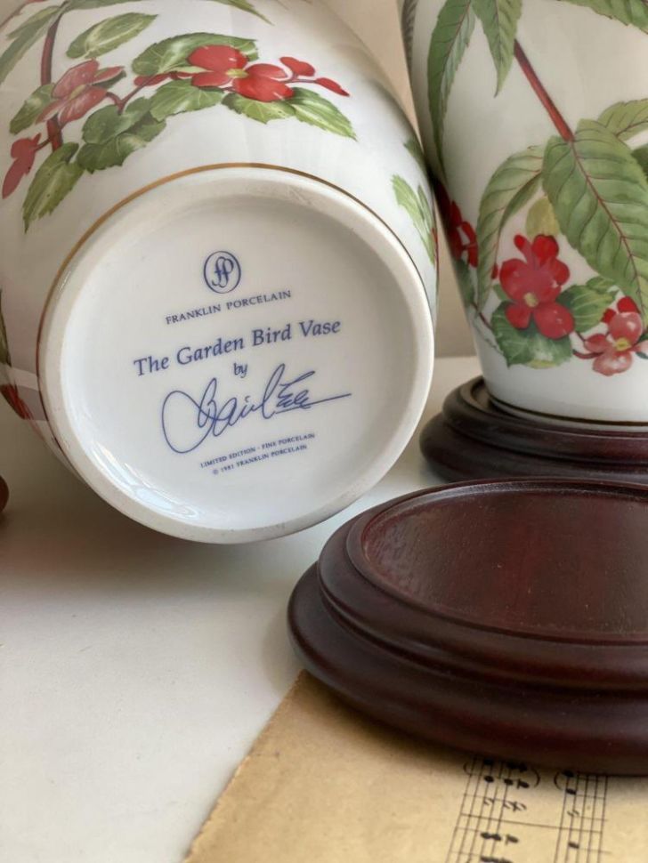 Ваза Franklin Mint 1981 The Garden Bird Колибри