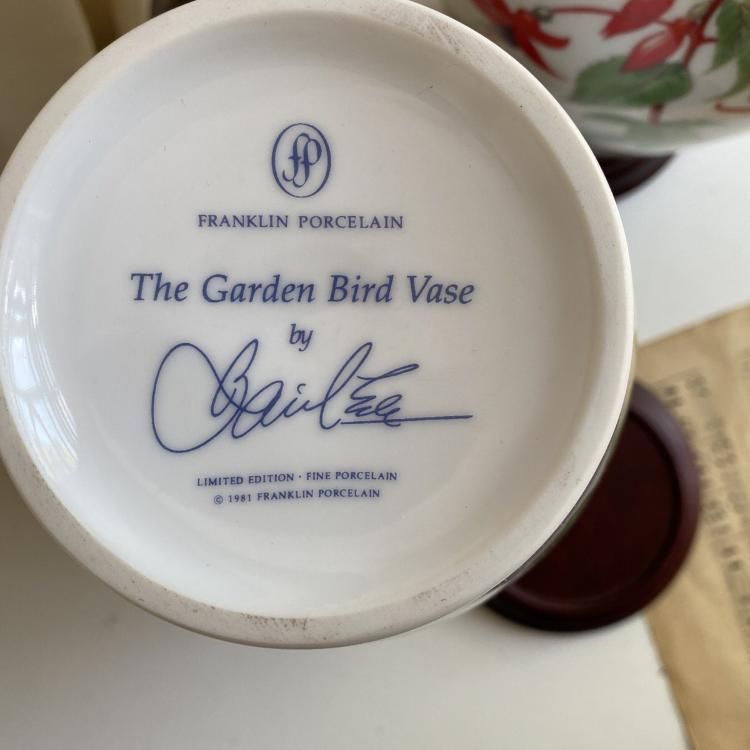 Ваза Franklin Mint 1981 The Garden Bird Колибри