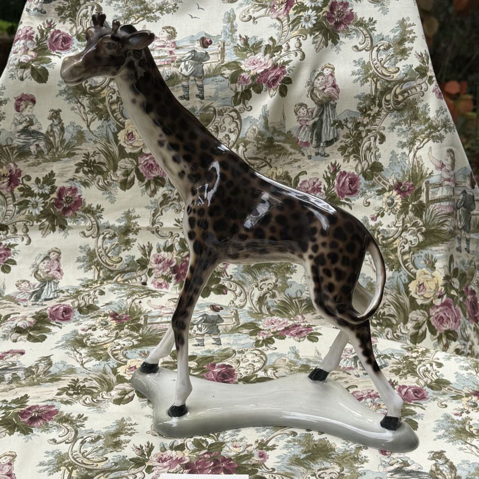 Статуэтка Жираф 35 см фарфор 