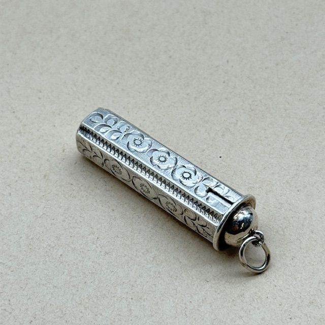 Футляр для помады 925 серебро 19-20 век цилиндр изъян