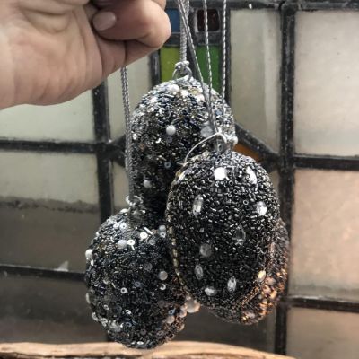 Игрушка елочная с бисером