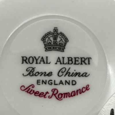 Кофейная пара Royal Albert Sweet Romance 150 мл Англия 
