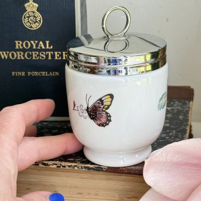 Кодлер на 2 яйца Royal Worcester Земляника Англия