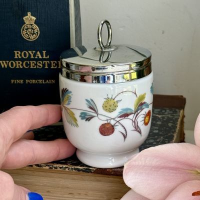 Кодлер на 2 яйца Royal Worcester Земляника Англия
