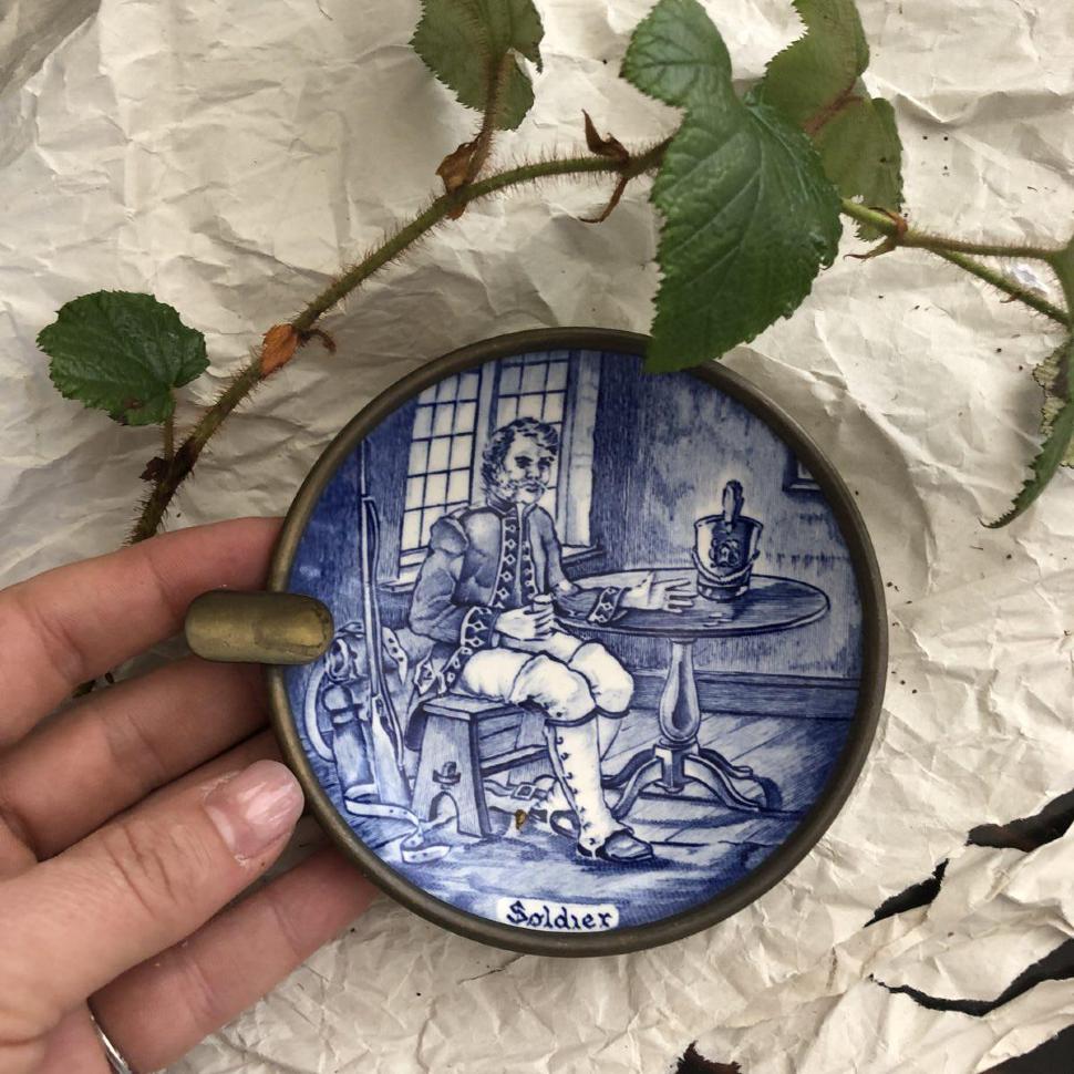 Пепельница "Soldier" Old Chelsea Furnivals Limited