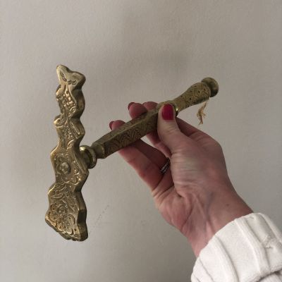 Декор Молот латунь