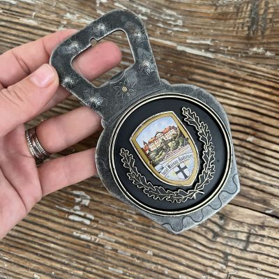 Открывалка 13 см металл пластик