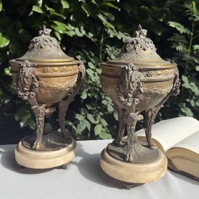 Ваза каминная 33 см 19 век набор 2 шт Франция шпиатр мрамор