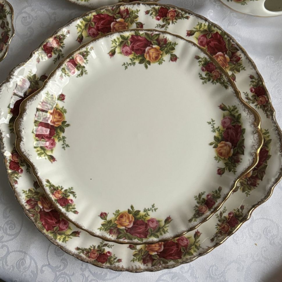 Блюдо 26 см Royal Albert Old Country Roses Англия