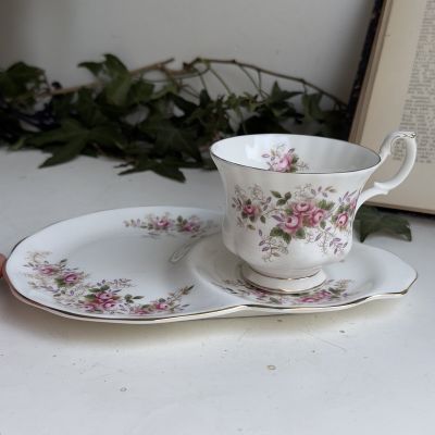 Чайная пара с овальным блюдом Royal Albert Lavender Rose 200 мл Англия