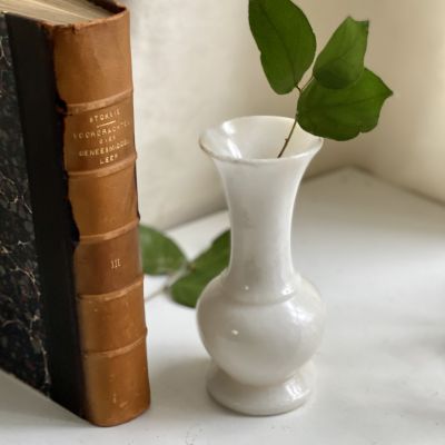 Ваза Белый мрамор 18 см